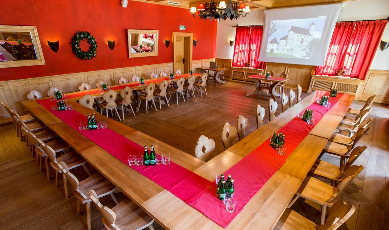 Hotel Zamek Bobolice Niegowa Bagian luar foto