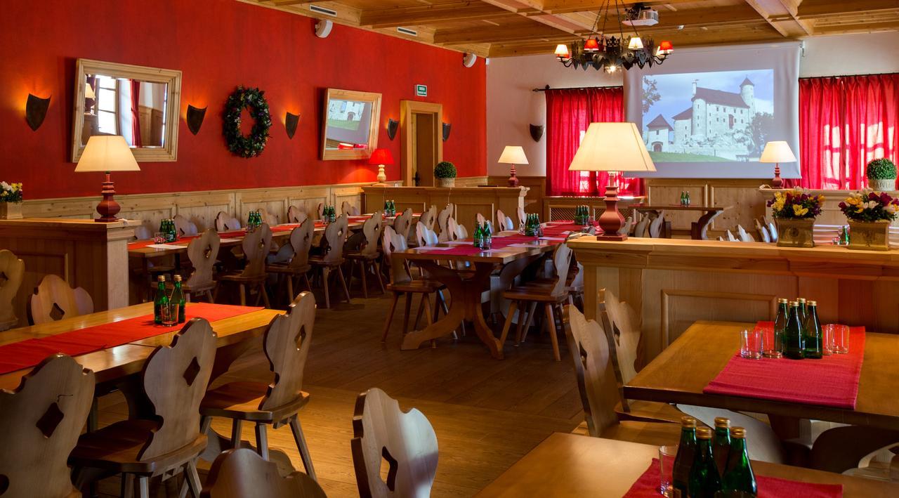 Hotel Zamek Bobolice Niegowa Bagian luar foto