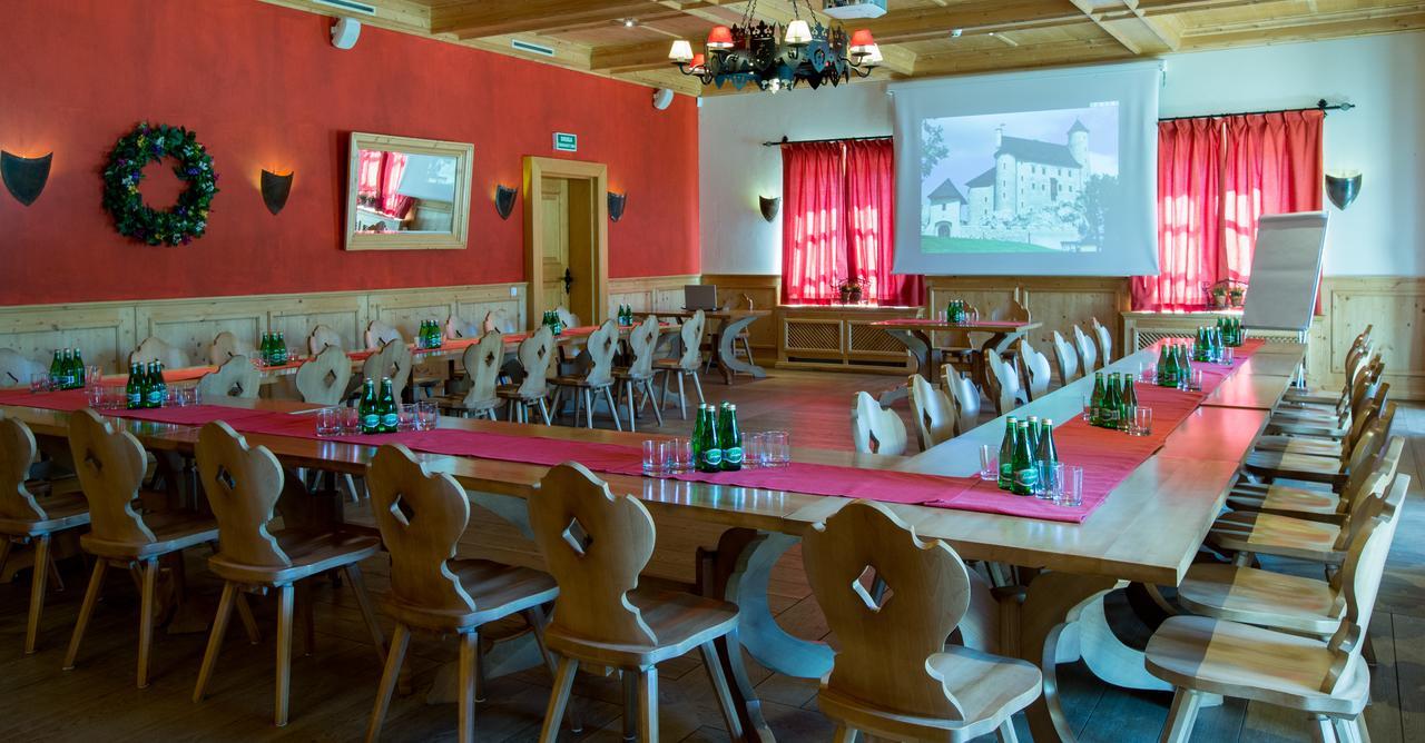 Hotel Zamek Bobolice Niegowa Bagian luar foto
